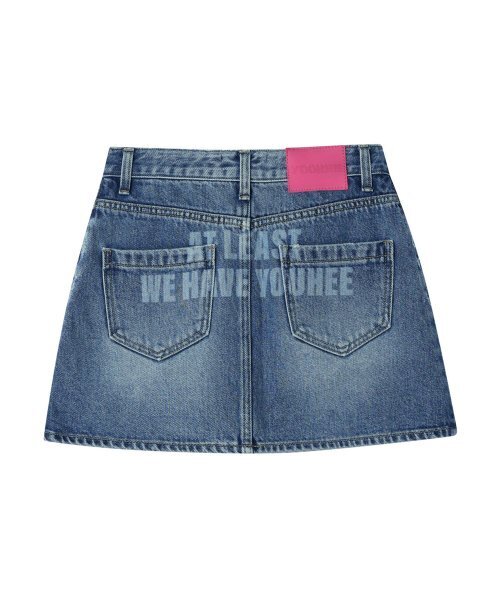 YOUHEE(ユヒ)の「YOUHEE LETTERING DENIM MINI SKIRT BLUE(スカート・レディース・その他・MEDIUM)」の3枚目の写真