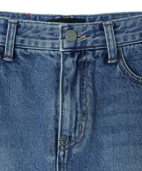 YOUHEE(ユヒ)の「YOUHEE LETTERING DENIM MINI SKIRT BLUE(スカート・レディース・その他・MEDIUM)」の4枚目の写真