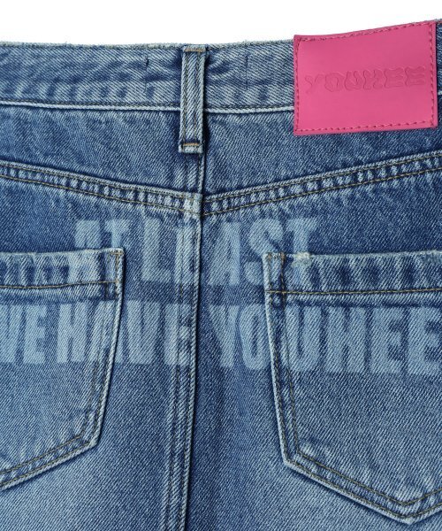 YOUHEE(ユヒ)の「YOUHEE LETTERING DENIM MINI SKIRT BLUE(スカート・レディース・その他・MEDIUM)」の8枚目の写真