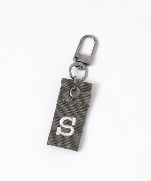 studio CLIP(スタディオクリップ)の「【daily CLIP】レターチャーム グレー(キーホルダー・レディース・その他4/ライトピンク/ベビーピンク/ブラック/その他6/梅/桜/チャコール/ダークグレー/その他5/その他3/その他2/その他1/グレー/オフホワイト/その他9/その他7/ピンク/スモーク/サンドグレー/シルバーグレー/ライトグレー/ホワイト/その他8・FREE)」の9枚目の写真