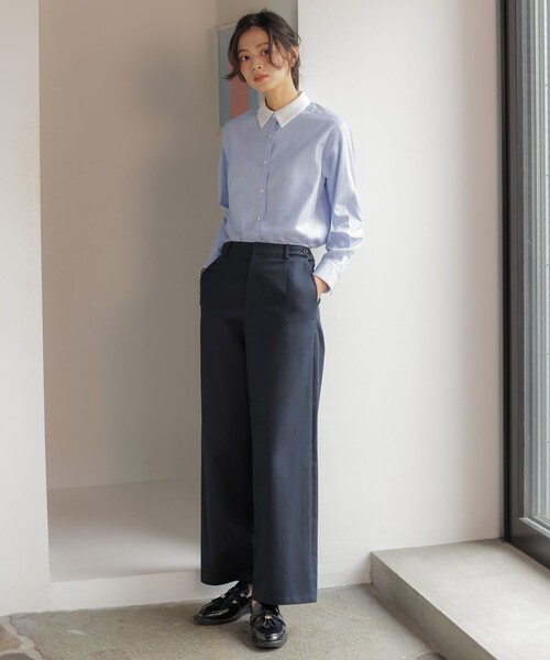 J.PRESS（ジェイプレス）の「【WEB限定カラーあり・2way】エステネージュ TYPEWRITER STRIPE シャツ（シャツ/ブラウス・レディース・ホワイト系/サックスブルー系1/ネイビー系1・11/9）」の6枚目の写真