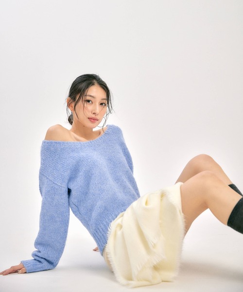 BLUE×PALANG(ブルーパラン)の「OFF SHOULDER BIG KNIT(ニット/セーター・レディース・ライトブルー/ロイヤルブルー/ネイビー/ダルブルー系・FREE)」の14枚目の写真
