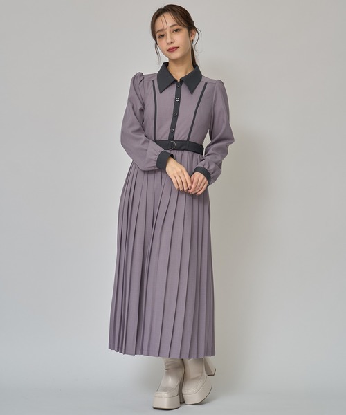 REDYAZEL（レディアゼル）の「クラシカルバイカラーラインリボンタイプリーツロングワンピース（ワンピース・レディース・ベージュ/パープル/チャコールグレー・SMALL/MEDIUM）」の15枚目の写真
