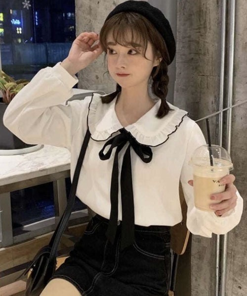 Mayree(メイリー)の「【Mayree】フリルカラーブラウス/黒リボン付き(シャツ/ブラウス・レディース・ホワイト・SMALL/MEDIUM/LARGE)」の3枚目の写真