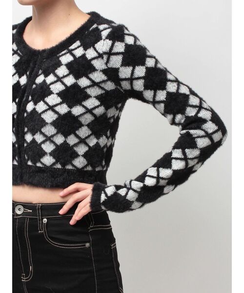 GYDA（ジェイダ）の「Argyll patternミニシャギーニットカーディガン（カーディガン/ボレロ・レディース・ブラック/オフホワイト・FREE）」の16枚目の写真