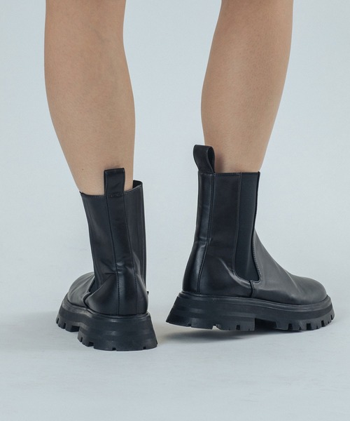 STILMODA（スティルモーダ）の「(STILMODA)VOLUME SOLE SIDE GORE SHORT BOOTS（ブーツ・レディース・ブラウン/ブラック・39/37/36/38）」の6枚目の写真