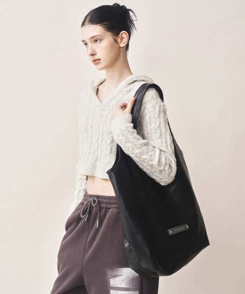 NICK&NICOLE（ニックアンドニコール）の「CRYSTAL NICOLE BIG SHOPPER BAG_BLACK（ショルダーバッグ・レディース・その他・FREE）」の5枚目の写真