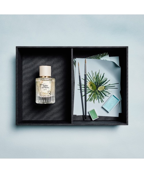 クロエ アトリエ デ フルール シダー オードパルファム (限定） 50mL