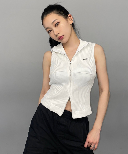 FDR(エフディーアール)の「Law Guage Rib Zip Up Sleeveless Cream(ベスト・レディース・その他・FREE)」の1枚目の写真