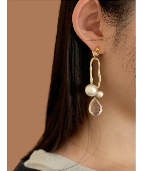 tone(トーン)の「【Agaro】No.503 クリスタルチャームの2WAYピアス サージカルステンレス(MA)(ピアス(両耳用)・レディース・ゴールド・FREE)」の1枚目の写真