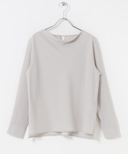 URBAN RESEARCH ROSSO WOMEN（アーバンリサーチ　ロッソ）の「トリアセテート混ドレープネックブラウス（シャツ/ブラウス・レディース・ライトベージュ/ネイビー・FREE）」の6枚目の写真