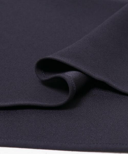 URBAN RESEARCH ROSSO WOMEN（アーバンリサーチ　ロッソ）の「トリアセテート混ドレープネックブラウス（シャツ/ブラウス・レディース・ライトベージュ/ネイビー・FREE）」の18枚目の写真