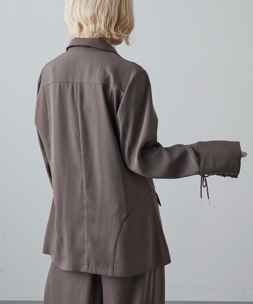 Lui's（ルイス）の「袖口レースアップシャツジャケット（シャツ/ブラウス・レディース・ブラック/グレー・FREE）」の13枚目の写真