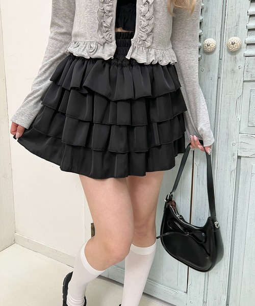 PHILLY(フィリー)の「サテンフリルティアードミニスカート(スカート・レディース・ホワイト/ブラック・FREE)」の10枚目の写真