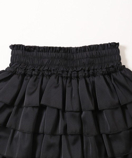 PHILLY(フィリー)の「サテンフリルティアードミニスカート(スカート・レディース・ホワイト/ブラック・FREE)」の18枚目の写真