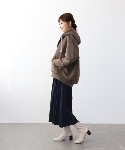 Jines(ジネス)の「リバーシブルタフタスカート(スカート・レディース・ネイビー/ラベンダー/アイボリー/ベージュ・38)」の11枚目の写真