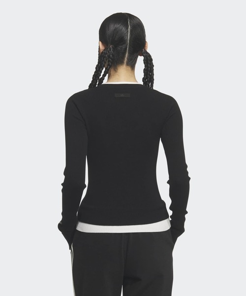 adidas（アディダス）の「プレミアム 3S ボタン クルー スウェット / トレーナー / アディダスオリジナルス adidas Originals（ニット/セーター・レディース・レッド/ブラック・X-LARGE/SMALL/MEDIUM/LARGE/XX-LARGE/X-SMALL）」の3枚目の写真