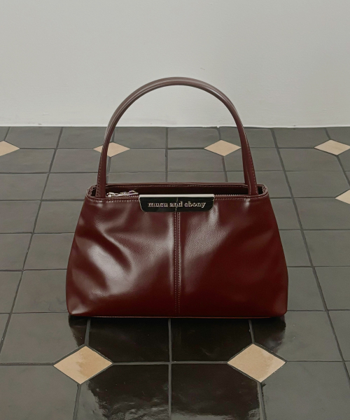 Clam Bag _ Brick Brown