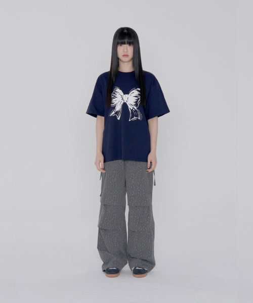 ITZAVIBE(イッザバイブ)の「FLOWER GARDEN BANDING PANTS - CHARCOAL(その他パンツ・レディース・その他・ONE SIZE)」の1枚目の写真