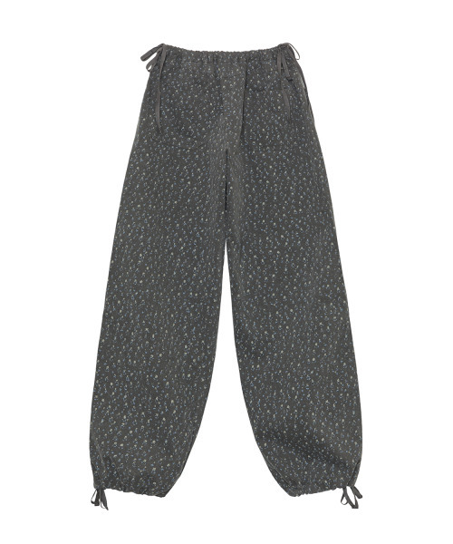 ITZAVIBE(イッザバイブ)の「FLOWER GARDEN BANDING PANTS - CHARCOAL(その他パンツ・レディース・その他・ONE SIZE)」の3枚目の写真