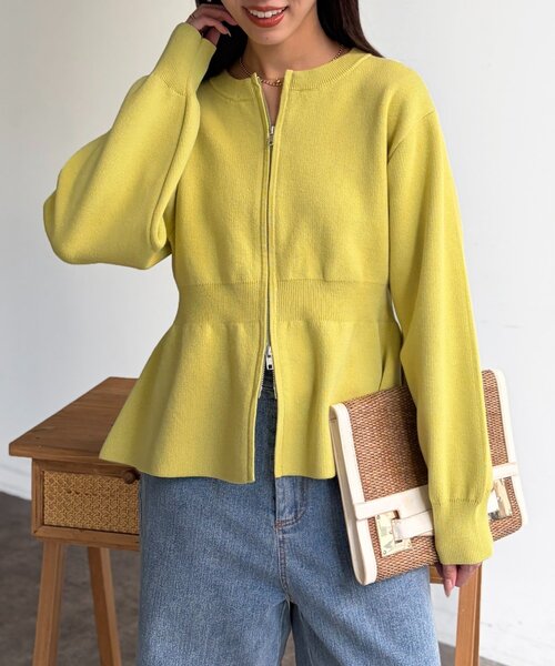 Chez toi（シェトワ）の「ペプラムジップジャケット（ブルゾン・レディース・アイボリー/ブラック/ライム・FREE）」の3枚目の写真