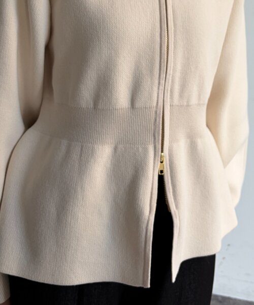 Chez toi（シェトワ）の「ペプラムジップジャケット（ブルゾン・レディース・アイボリー/ブラック/ライム・FREE）」の8枚目の写真