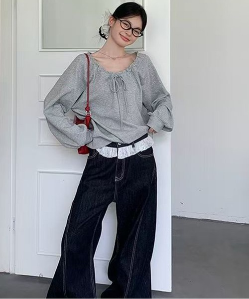 AsheKsha(アシクシャ)の「一着で様々な着こなしが楽しめるゆったりフーディ長袖トップス(スウェット・レディース・グレー/ベージュ・F)」の11枚目の写真