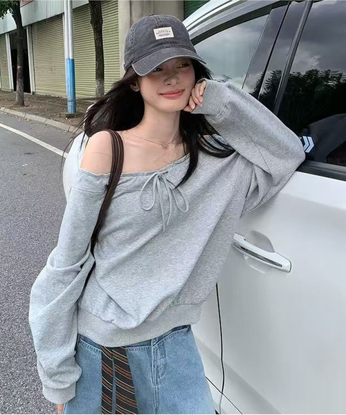 AsheKsha(アシクシャ)の「一着で様々な着こなしが楽しめるゆったりフーディ長袖トップス(スウェット・レディース・グレー/ベージュ・F)」の16枚目の写真