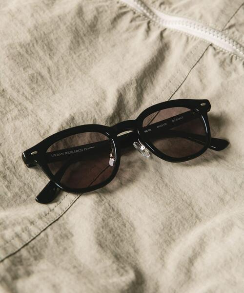 URBAN RESEARCH DOORS（アーバンリサーチドアーズ）の「ウェリントンフレーム/QC SABAE（メガネ・メンズ・ブラック/グレー・-）」の2枚目の写真