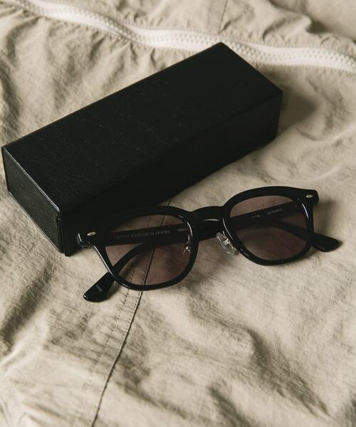 URBAN RESEARCH DOORS（アーバンリサーチドアーズ）の「ウェリントンフレーム/QC SABAE（メガネ・メンズ・ブラック/グレー・-）」の3枚目の写真