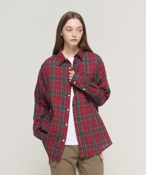 CARGOBROS FOR WOMAN(カーゴブロスフォーウィメン)の「トーンダウンチェックオーバーサイズコットンシャツ(レッド)(シャツ/ブラウス・レディース・その他・FREE)」の1枚目の写真