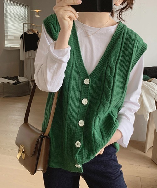 Miniministore(ミニミニストア)の「Vネックニットベストレディースニットジレ(ベスト・レディース・ブラック/ライトベージュ/グリーン/ロイヤルブルー・FREE)」の3枚目の写真