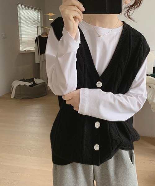 Miniministore(ミニミニストア)の「Vネックニットベストレディースニットジレ(ベスト・レディース・ブラック/ライトベージュ/グリーン/ロイヤルブルー・FREE)」の10枚目の写真