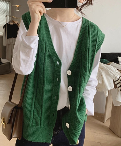 Miniministore(ミニミニストア)の「Vネックニットベストレディースニットジレ(ベスト・レディース・ブラック/ライトベージュ/グリーン/ロイヤルブルー・FREE)」の17枚目の写真