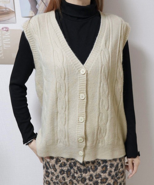 Miniministore(ミニミニストア)の「Vネックニットベストレディースニットジレ(ベスト・レディース・ブラック/ライトベージュ/グリーン/ロイヤルブルー・FREE)」の20枚目の写真