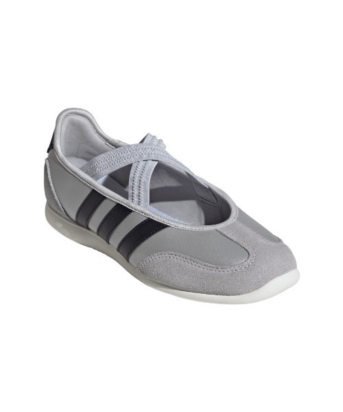adidas(アディダス)の「アディダス adidas バレダ メリー ジェーン(スニーカー・レディース・シルバー・23.0cm/23.5cm/24.0cm/24.5cm/25.0cm)」の7枚目の写真