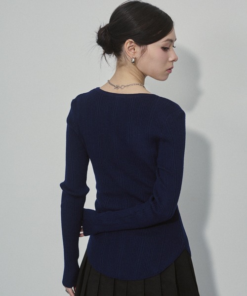 ENVYM（アンビー）の「ランダムリブニットカーディガン（カーディガン/ボレロ・レディース・ブラック/ネイビー/グレー/ベージュ・FREE）」の11枚目の写真