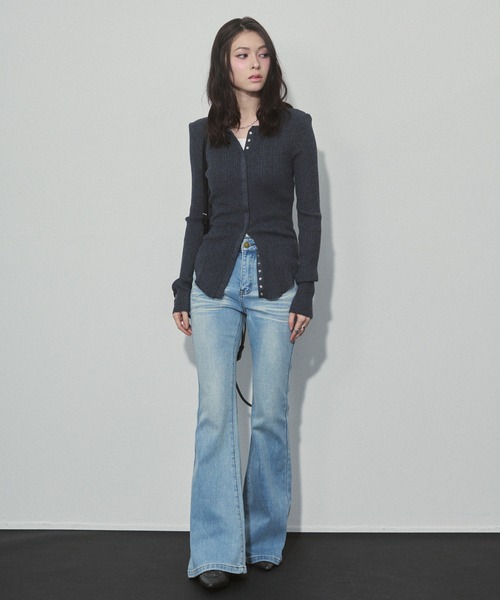 ENVYM（アンビー）の「ランダムリブニットカーディガン（カーディガン/ボレロ・レディース・ブラック/ネイビー/グレー/ベージュ・FREE）」の5枚目の写真