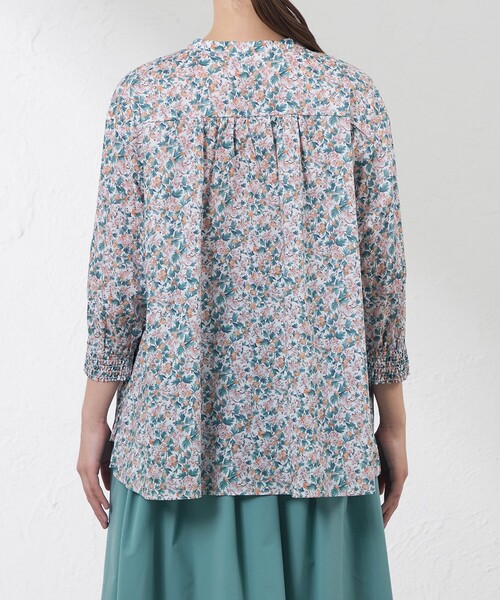amaca(アマカ)の「【LIBERTY】SPRING ORCHARD タナローンブラウス(シャツ/ブラウス・レディース・オフホワイト・38/40)」の10枚目の写真