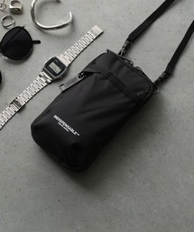 INDISPENSABLE （インディスペンサブル）の「ポーチ（ポーチ）」