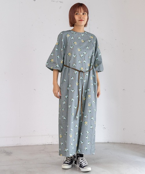 POU DOU DOU(プードゥドゥ)の「フラワープリントバルーン袖ワンピース(ワンピース・レディース・グレー/ネイビー・3)」の14枚目の写真