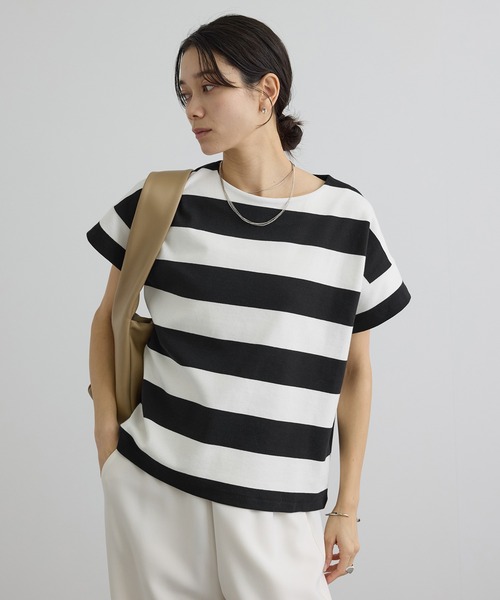 SALON adam et rope'(サロン アダム エ ロペ)の「【WEB限定】ポンチボーダークルーネックTシャツ(Tシャツ/カットソー・レディース・ブラック系その他・FREE)」の2枚目の写真