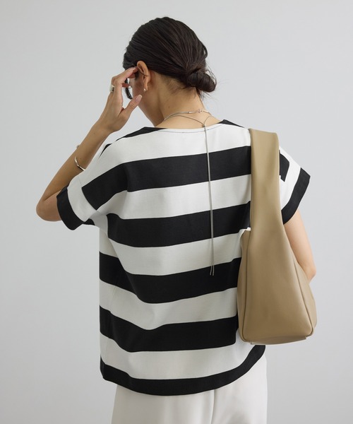 SALON adam et rope'(サロン アダム エ ロペ)の「【WEB限定】ポンチボーダークルーネックTシャツ(Tシャツ/カットソー・レディース・ブラック系その他・FREE)」の5枚目の写真