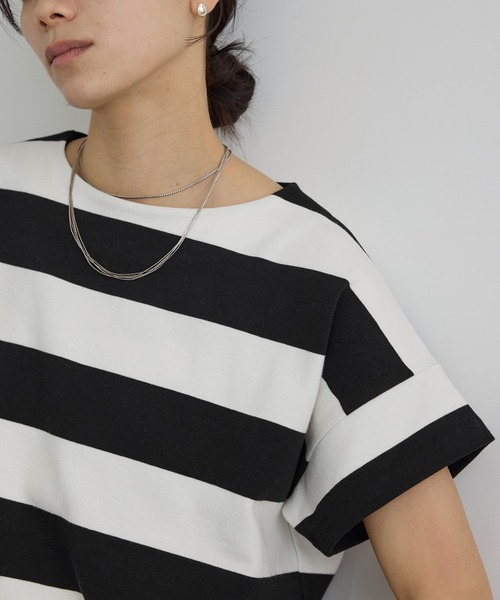 SALON adam et rope'(サロン アダム エ ロペ)の「【WEB限定】ポンチボーダークルーネックTシャツ(Tシャツ/カットソー・レディース・ブラック系その他・FREE)」の6枚目の写真