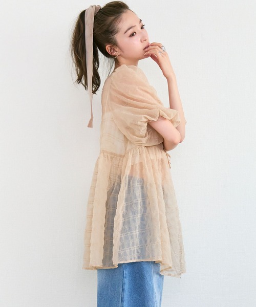 Tiny EDEN（タイニーエデン）の「【2WAY】シアーパフ半袖チュニックブラウス（シャツ/ブラウス・レディース・ベージュ/ブルー・FREE）」の5枚目の写真