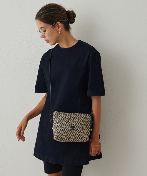 IACUCCI（イアクッチ）の「モノグランマ ポーチSD JACQUARD/RUGA（ショルダーバッグ・レディース・ブラック・FREE）」の9枚目の写真