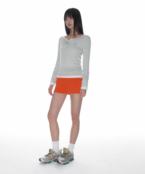 CRANK（クランク）の「ベーシックヘンリーネックトップ_ミント（Tシャツ/カットソー・レディース・その他・FREE）」の2枚目の写真