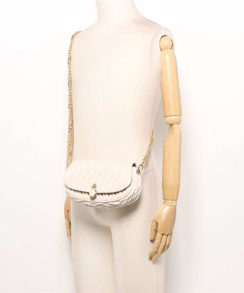 MICHAEL KORS(マイケルコース)の「MILA SM CONV XBODY Crossbody(ショルダーバッグ・レディース・ベージュ系・FREE)」の5枚目の写真