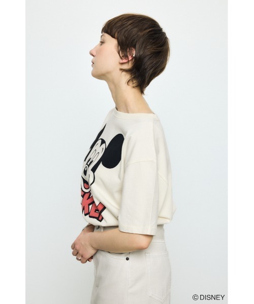 AZUL by moussy(アズールバイマウジー)の「ADルーズ半袖プリントT / MICKEY(Tシャツ/カットソー・レディース・オフホワイト/杢グレー/ブラック・SMALL/MEDIUM)」の6枚目の写真