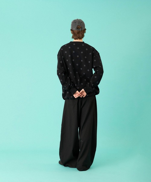 ONCILY(オンシェリー)の「DOT PATTERN HEART LOGO DRAW CODE SWEAT / ドットハートロゴドローコードスウェット(スウェット・メンズ・ブラック/杢グレー・LARGE/MEDIUM/SMALL)」の19枚目の写真